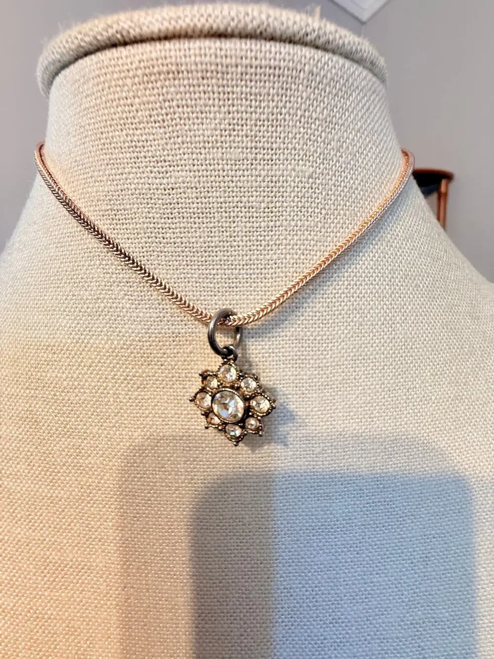 Vintage Rhinestone Flower Pendant Choker Necklace 13”+3”